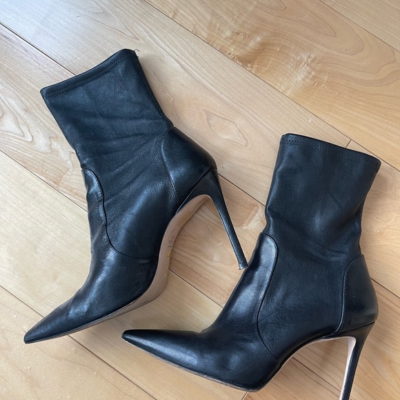 STUART WEITZMAN 100 STRETCH BOOTIE - Picture 2 of 5